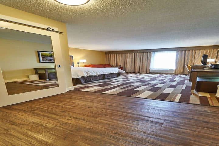 Room 21 of 82