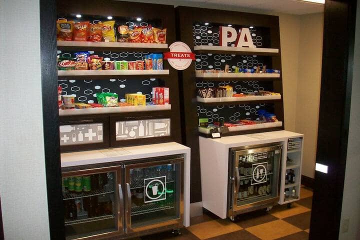 Gift Shop 60 of 82