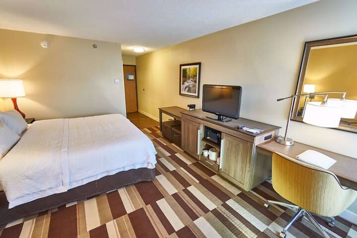 Room 18 of 82