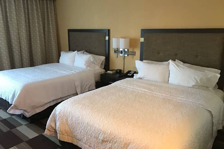Room 33 of 82